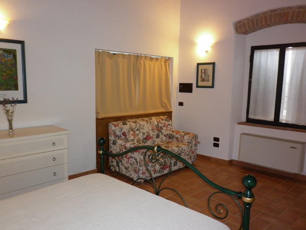 Podere Le Grotte San Gimignano Kamer foto