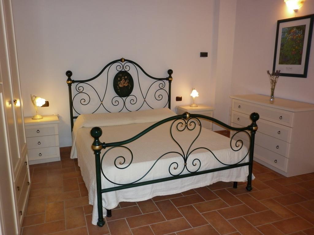 Podere Le Grotte San Gimignano Kamer foto